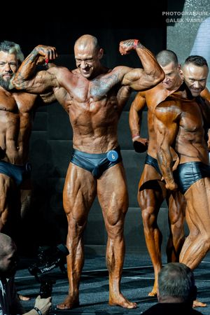 CLASSIC  PHYSIQUE новички